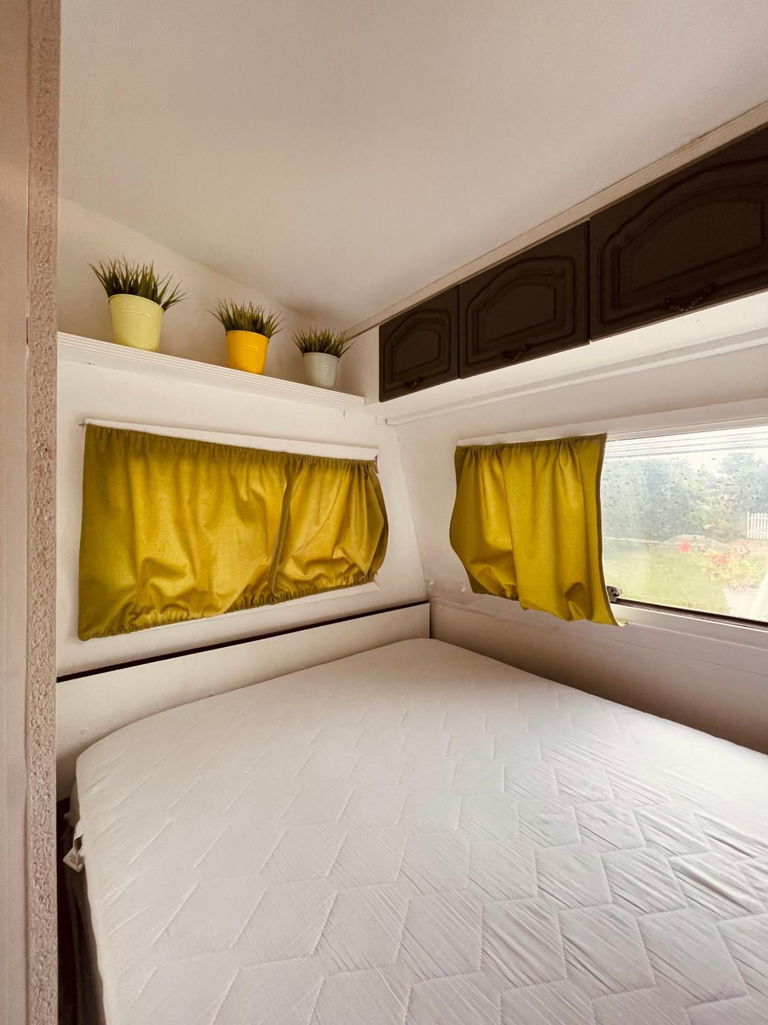 Hotel Przyczepa Abordaz Wolin à Kołczewo Extérieur photo